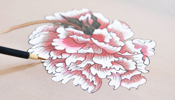 絵絹に花をえがく